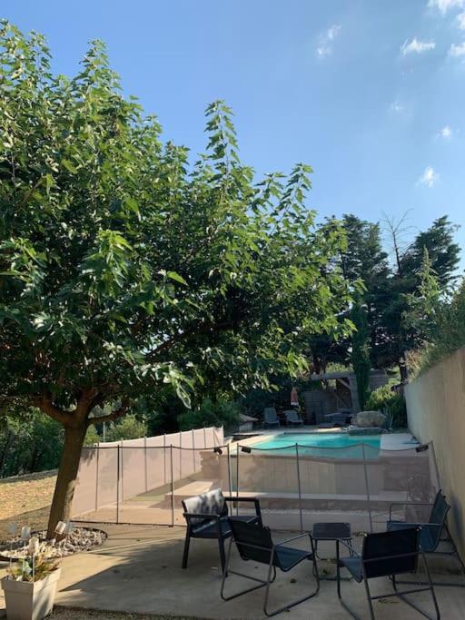 Villa Spacieuse -Vue Exceptionnelle- Piscine Saint-Romain-de-Lerps ภายนอก รูปภาพ